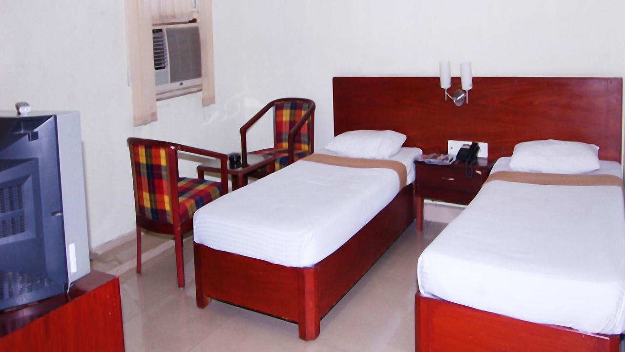 Vaishnavi Group Of Hotels Hyderabad Exterior foto